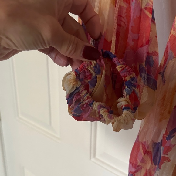 Astr Multicolor Floral Long Sleeve Dress - Picture 5 of 5